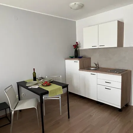 דירה Gorgeous Biserka ראבץ